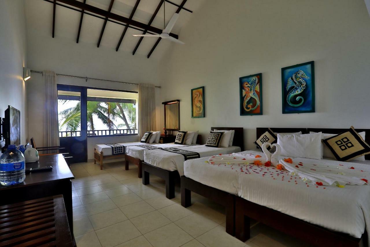 Sea Rock Villa Bentota Exterior foto