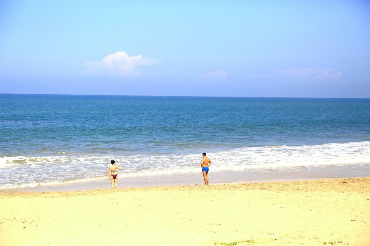 Sea Rock Villa Bentota Exterior foto